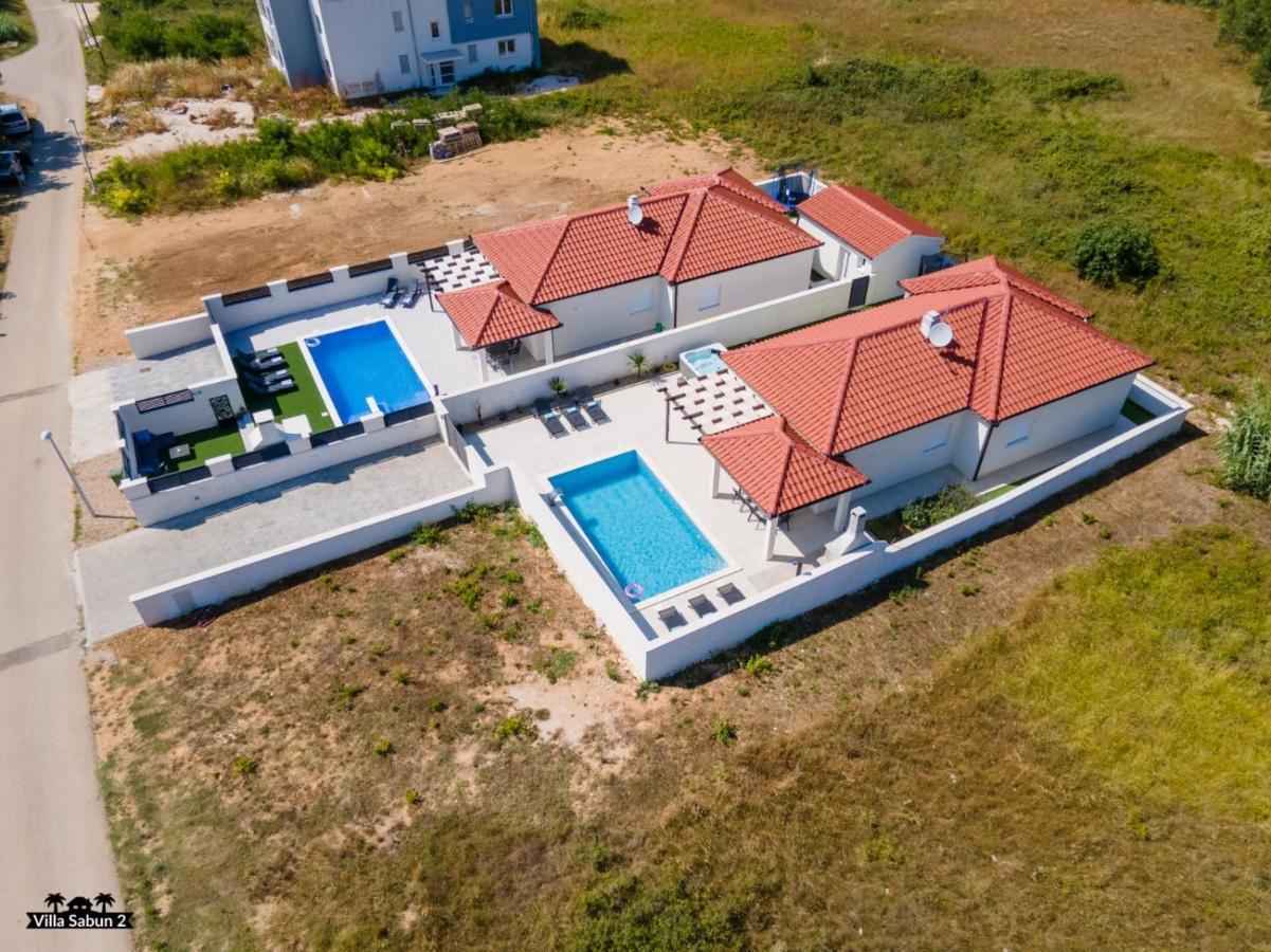 Villas Sabun - Modern House With Heated Pool Privlaka  Exteriér fotografie