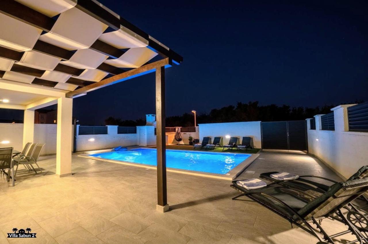 Villas Sabun - Modern House With Heated Pool Privlaka  Exteriér fotografie