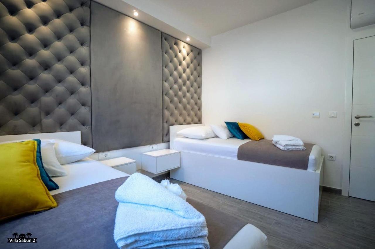Villas Sabun - Modern House With Heated Pool Privlaka  Exteriér fotografie
